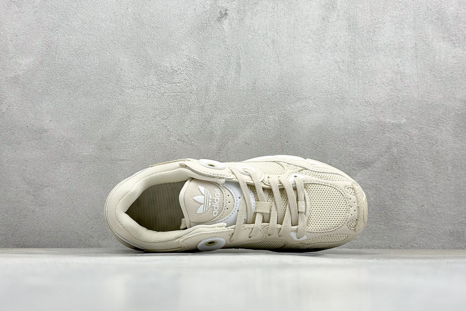 Ad originals Astir 耐磨舒适低帮运动休闲鞋 GV9300