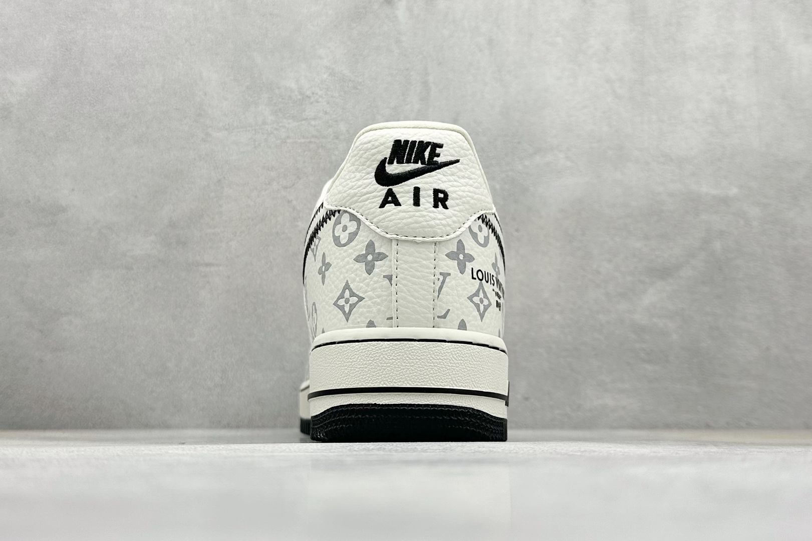 SC版Nike Air Force 1'07 Low LV联名 米白黑线 空军一号低帮休闲板鞋 SC0601-557