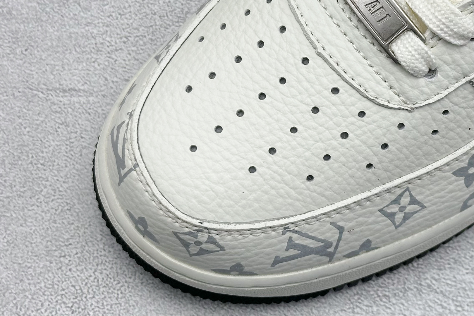 SC版Nike Air Force 1'07 Low LV联名 米白黑线 空军一号低帮休闲板鞋 SC0601-557