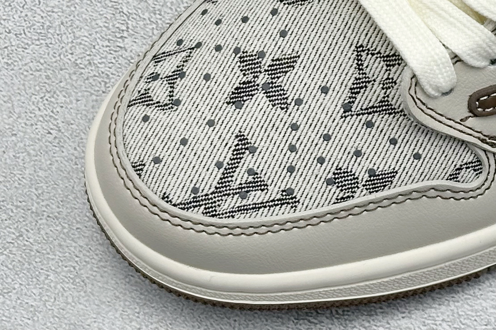 XC版Travis Scott x Fragment Design x Air Jordan 1 Low SP AJ1 乔1 LV联名 米棕布尾 低帮文化休闲板鞋 XS7089-605