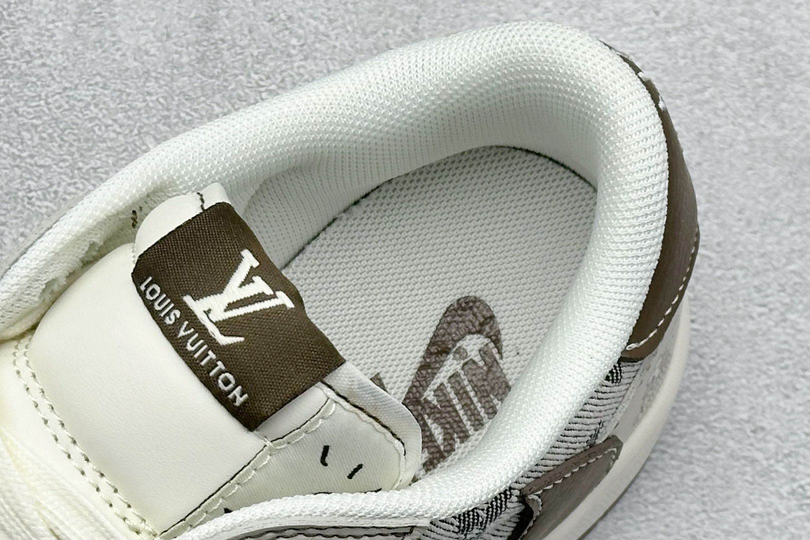 XC版Travis Scott x Fragment Design x Air Jordan 1 Low SP AJ1 乔1 LV联名 米棕布尾 低帮文化休闲板鞋 XS7089-605