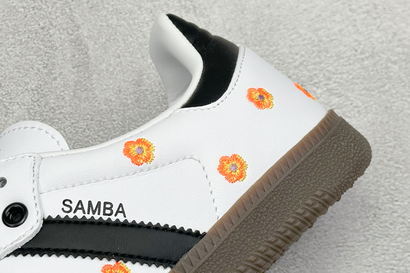 Adidoriginals Samba 灰白小花 IF4394