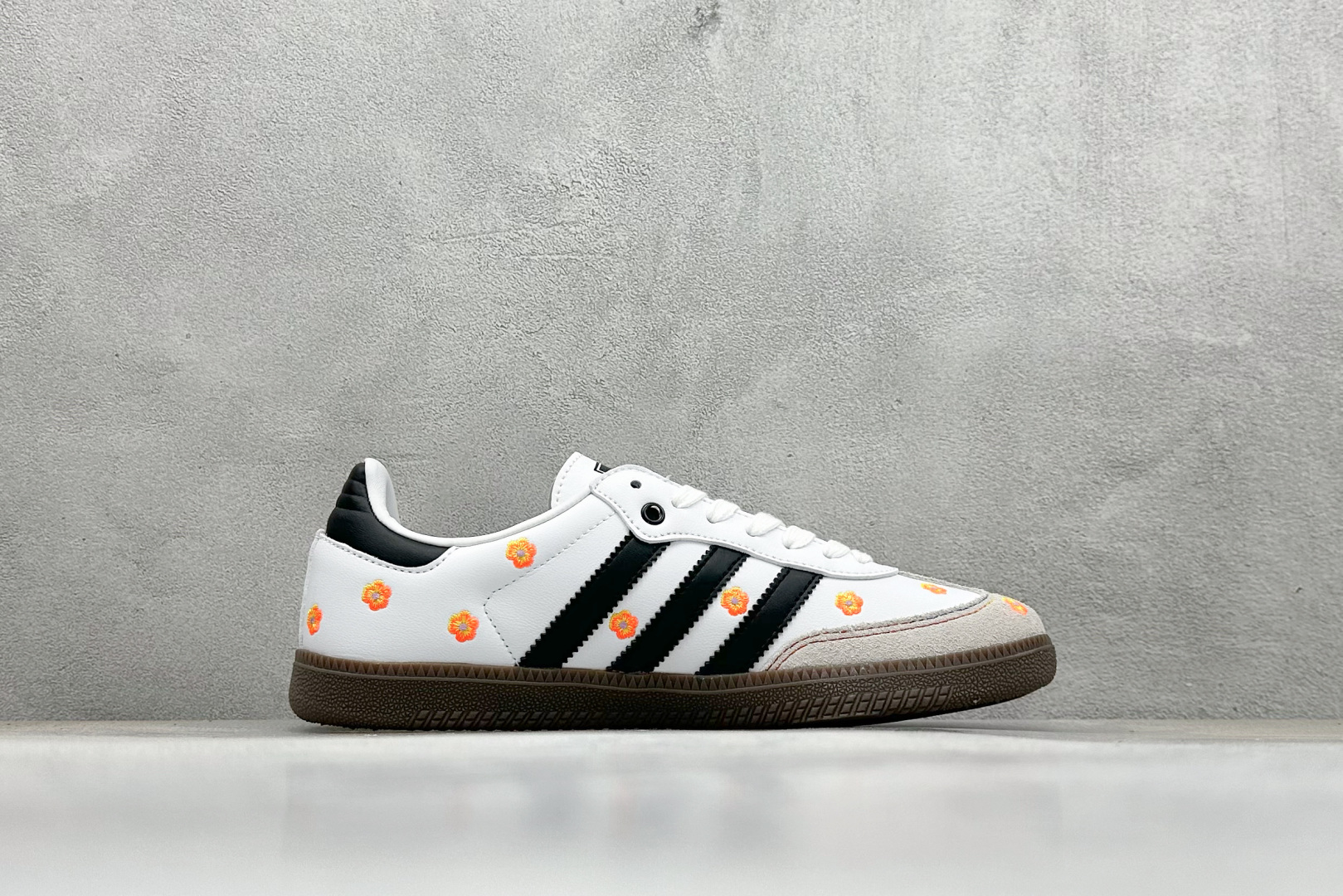 Adidoriginals Samba 灰白小花 IF4394