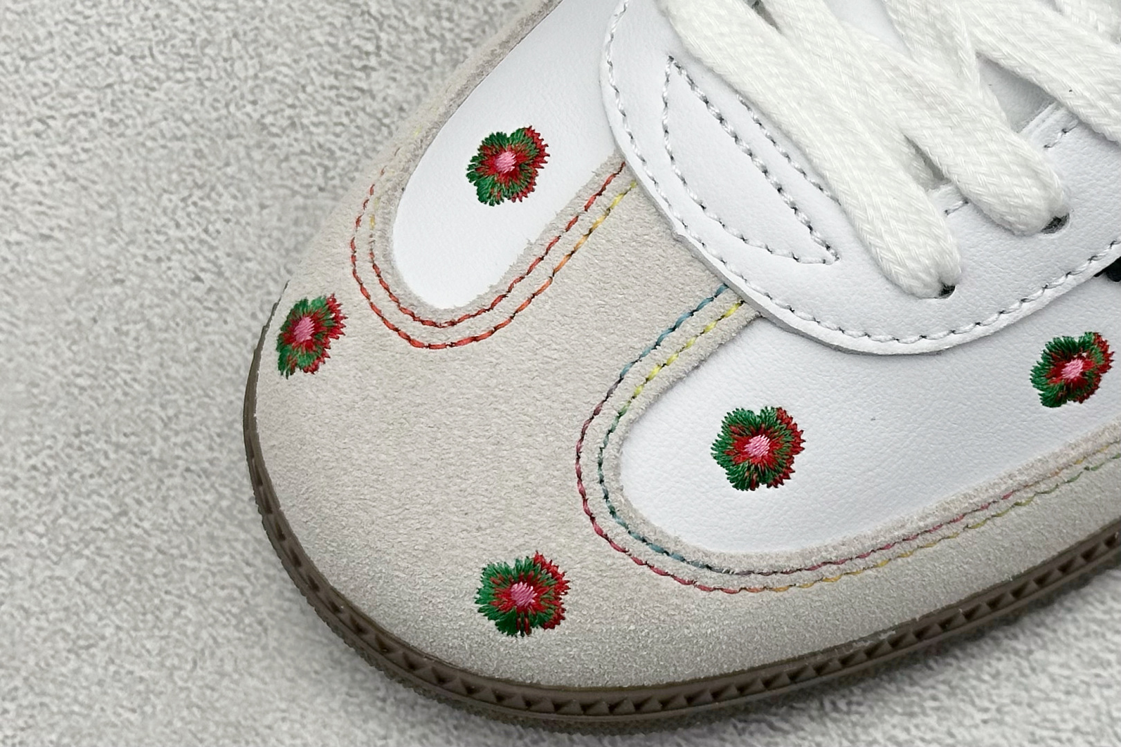 Adidoriginals Samba 灰白小花 IF4393