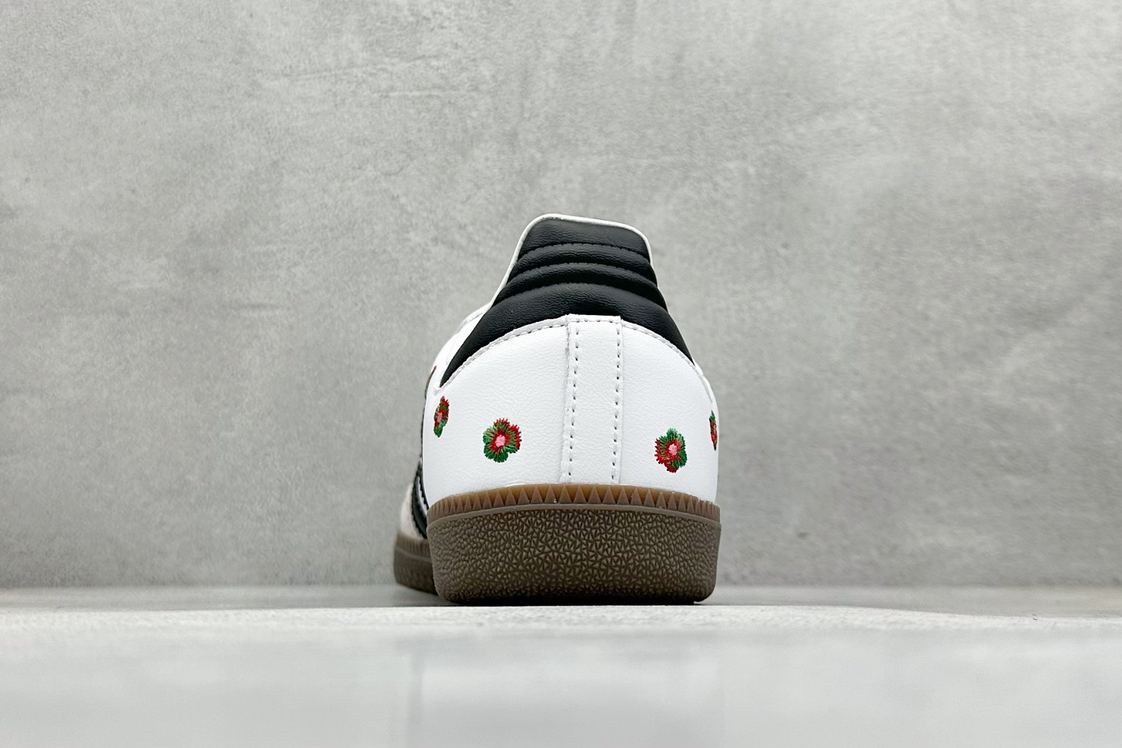 Adidoriginals Samba 灰白小花 IF4393