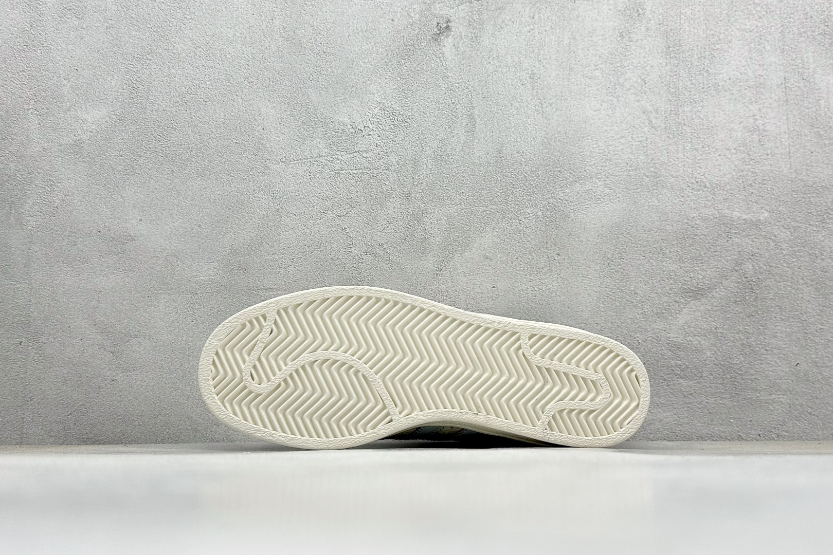 AD Originals Superstar x Louis Vuitt米灰 DS0012