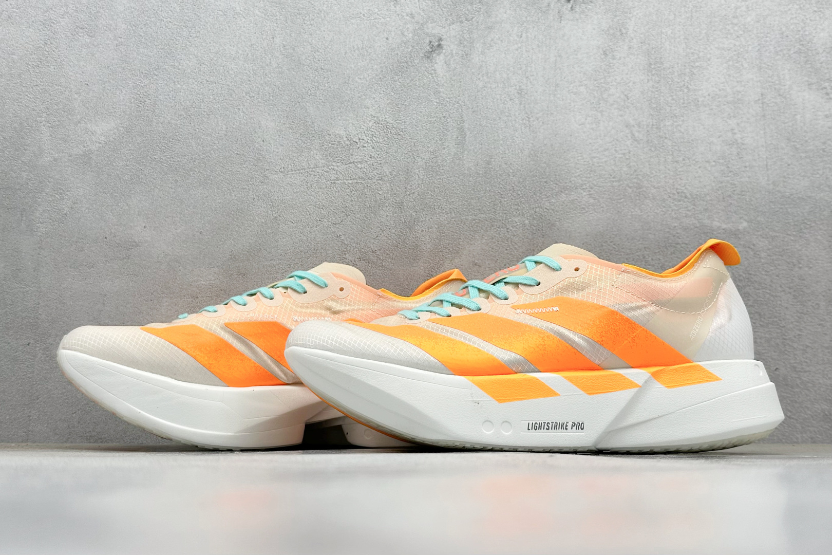 AdidAdizero Pro 4 M 阿迪超轻透气缓震跑鞋 JR1241