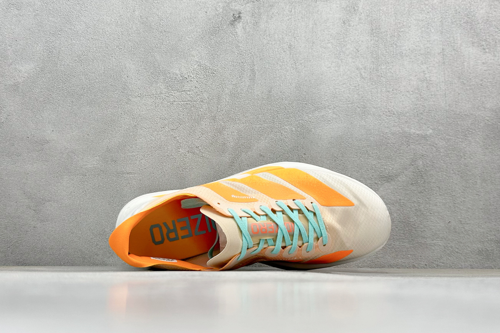 AdidAdizero Pro 4 M 阿迪超轻透气缓震跑鞋 JR1241
