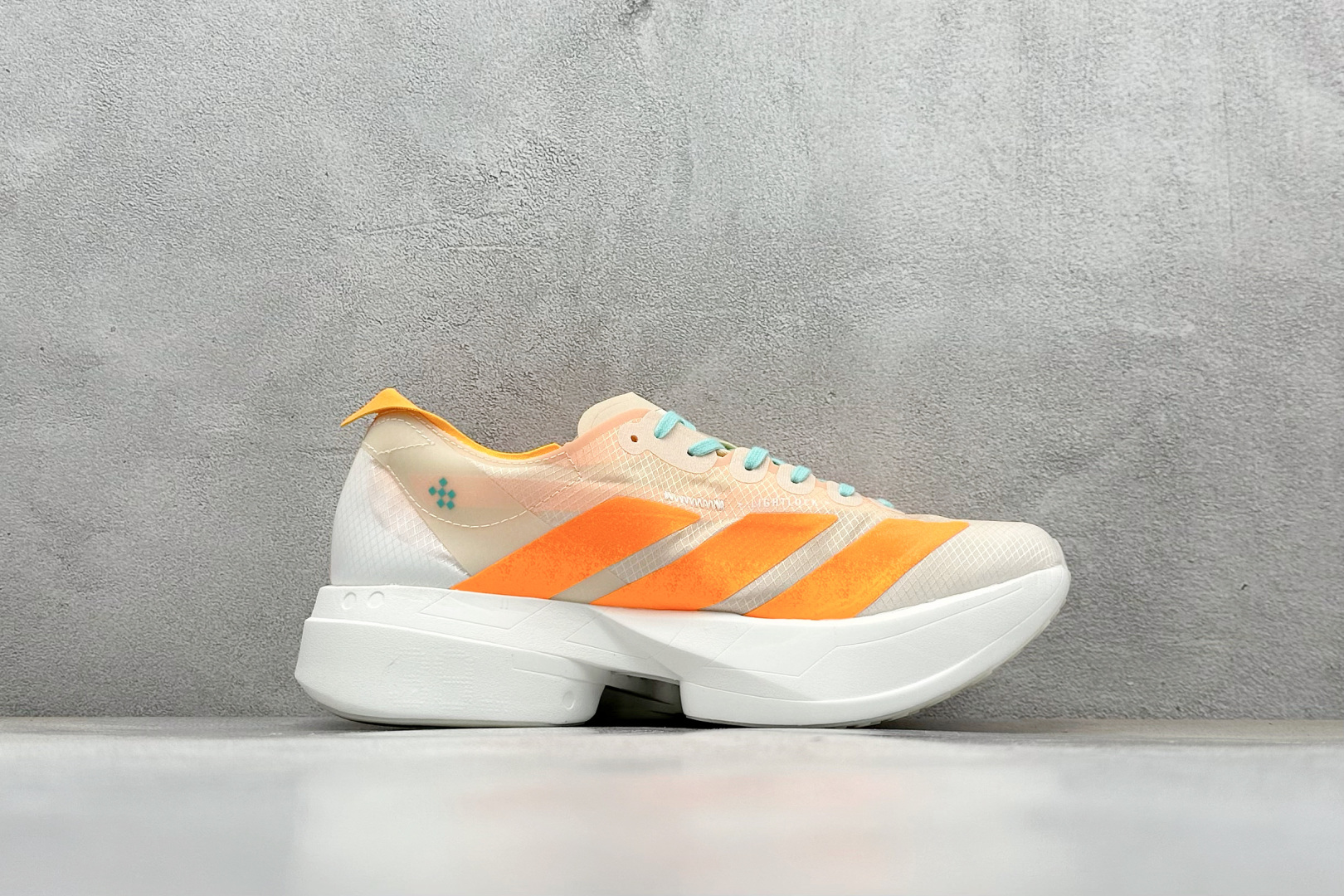 AdidAdizero Pro 4 M 阿迪超轻透气缓震跑鞋 JR1241