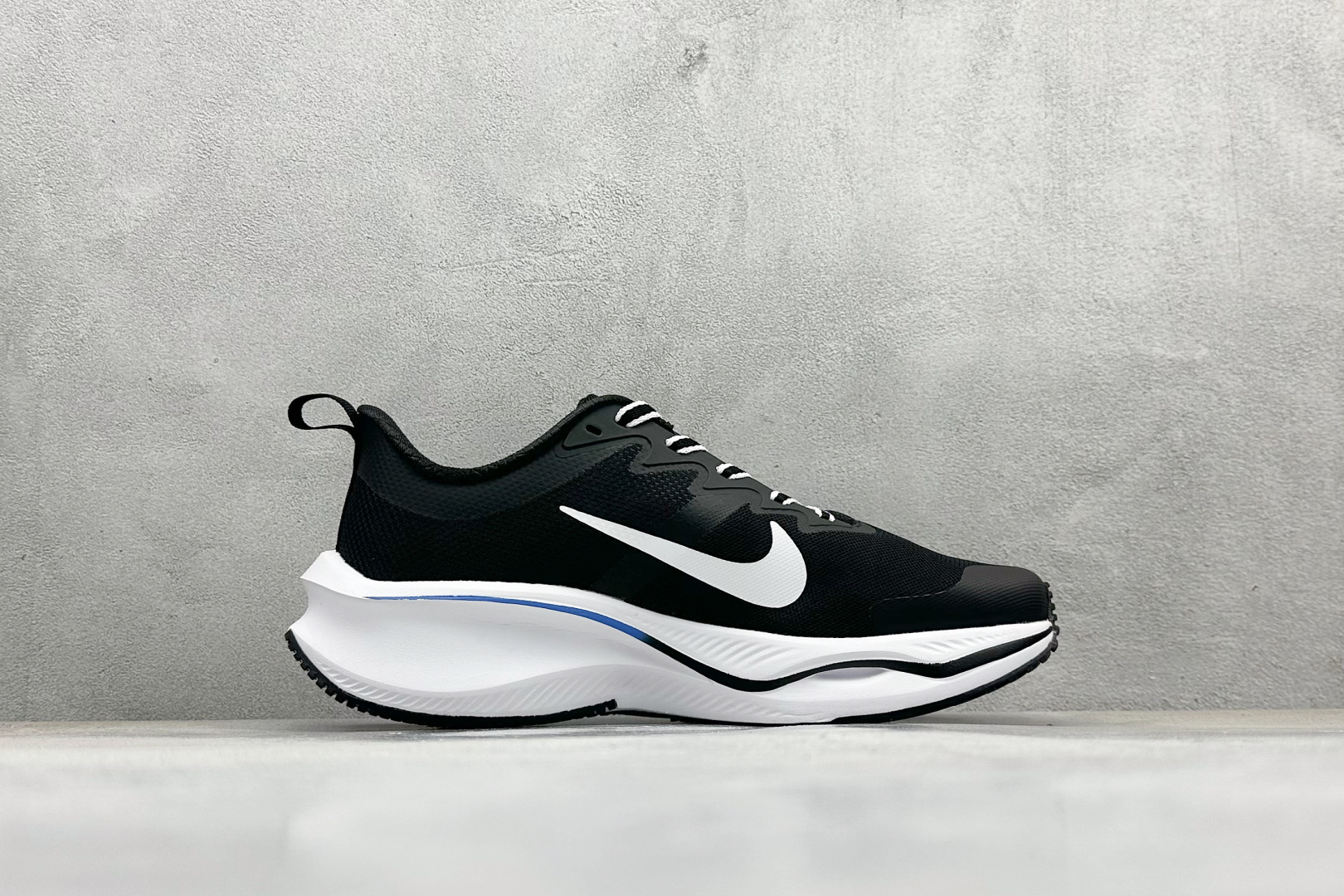 NIKE ZOOM PLUS 全新跑鞋 采用密度更高的材料 CK4318-157