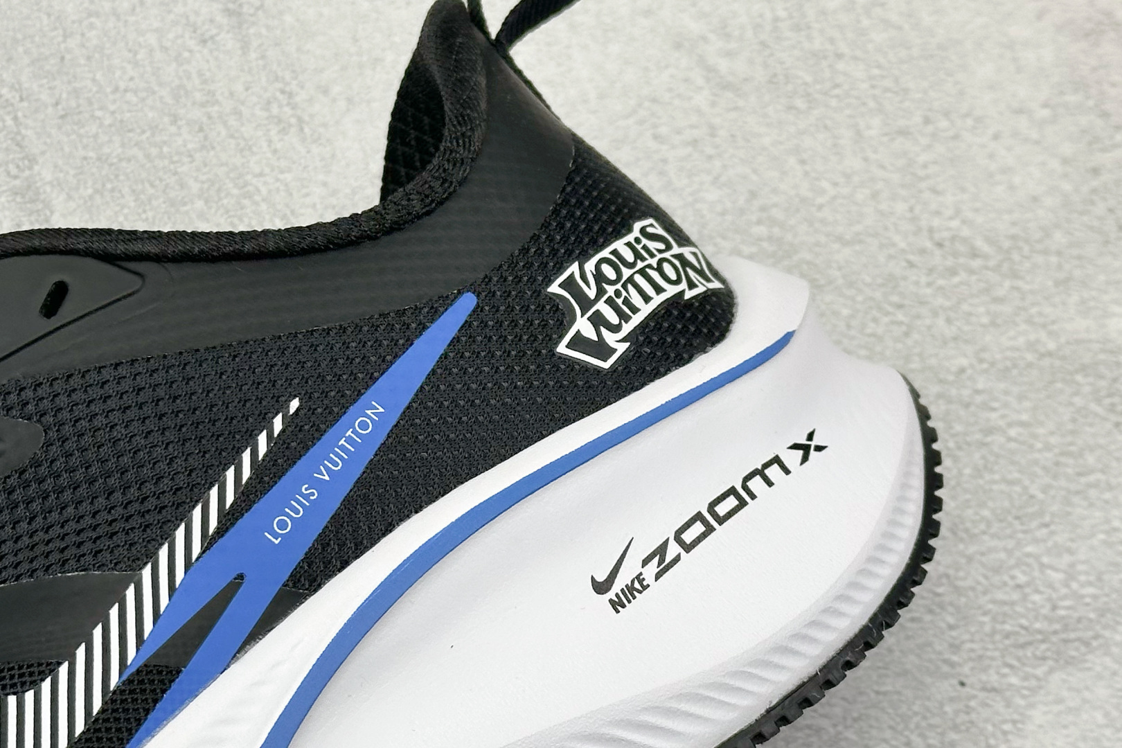 NIKE ZOOM PLUS 全新跑鞋 采用密度更高的材料 CK4318-157