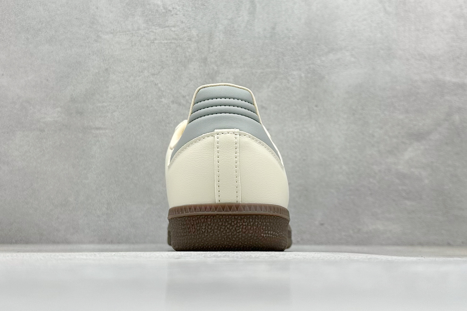 AdidSamba W 阿迪三叶草休闲板鞋 JH7299