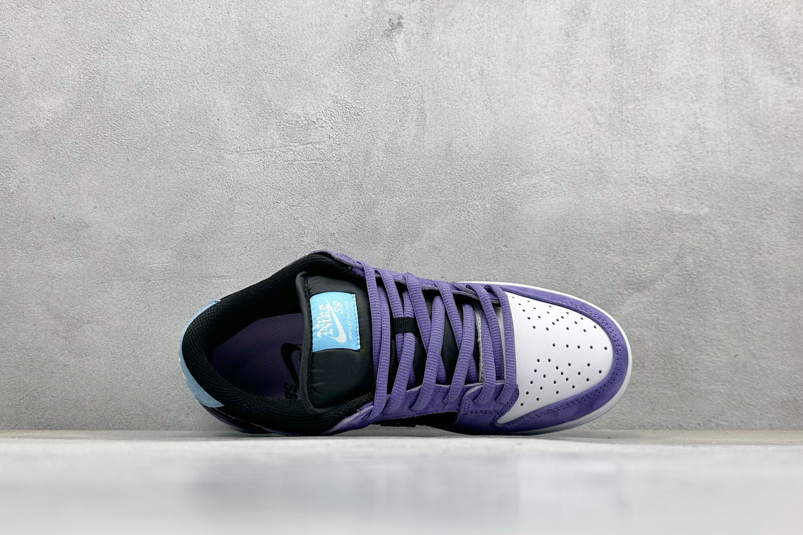 史诗级Nike Dunk SB DUNK LOW PRO 紫黑白 HJ0513-500