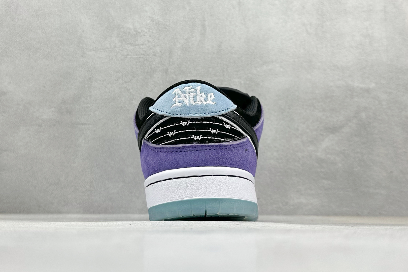 史诗级Nike Dunk SB DUNK LOW PRO 紫黑白 HJ0513-500