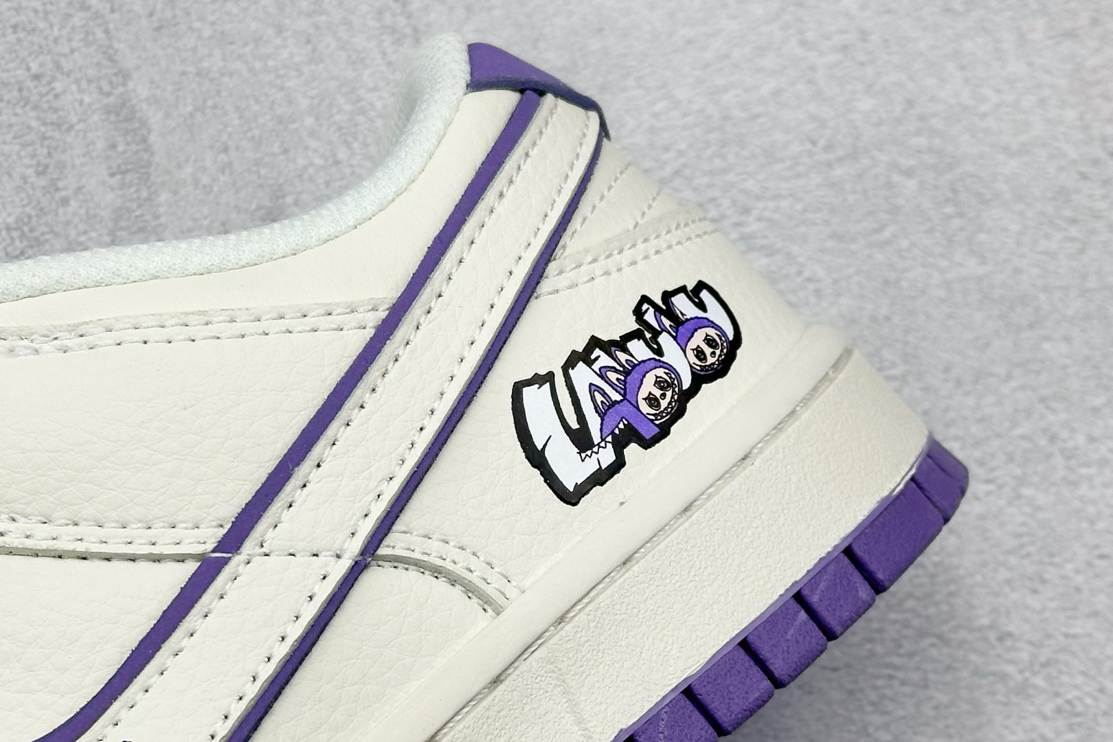 NIKE SB Dunk Low RETRO x LABUBU 紫白 DS6608-007