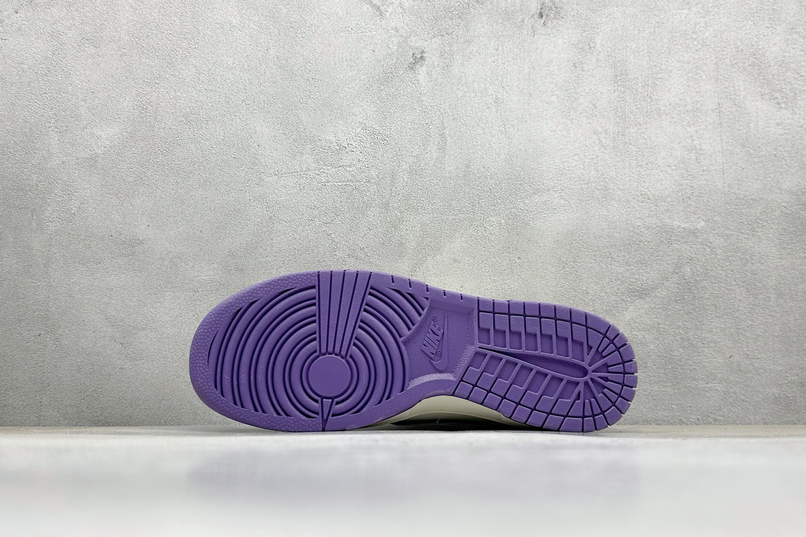 NIKE SB Dunk Low RETRO x LABUBU 紫白 DS6608-007