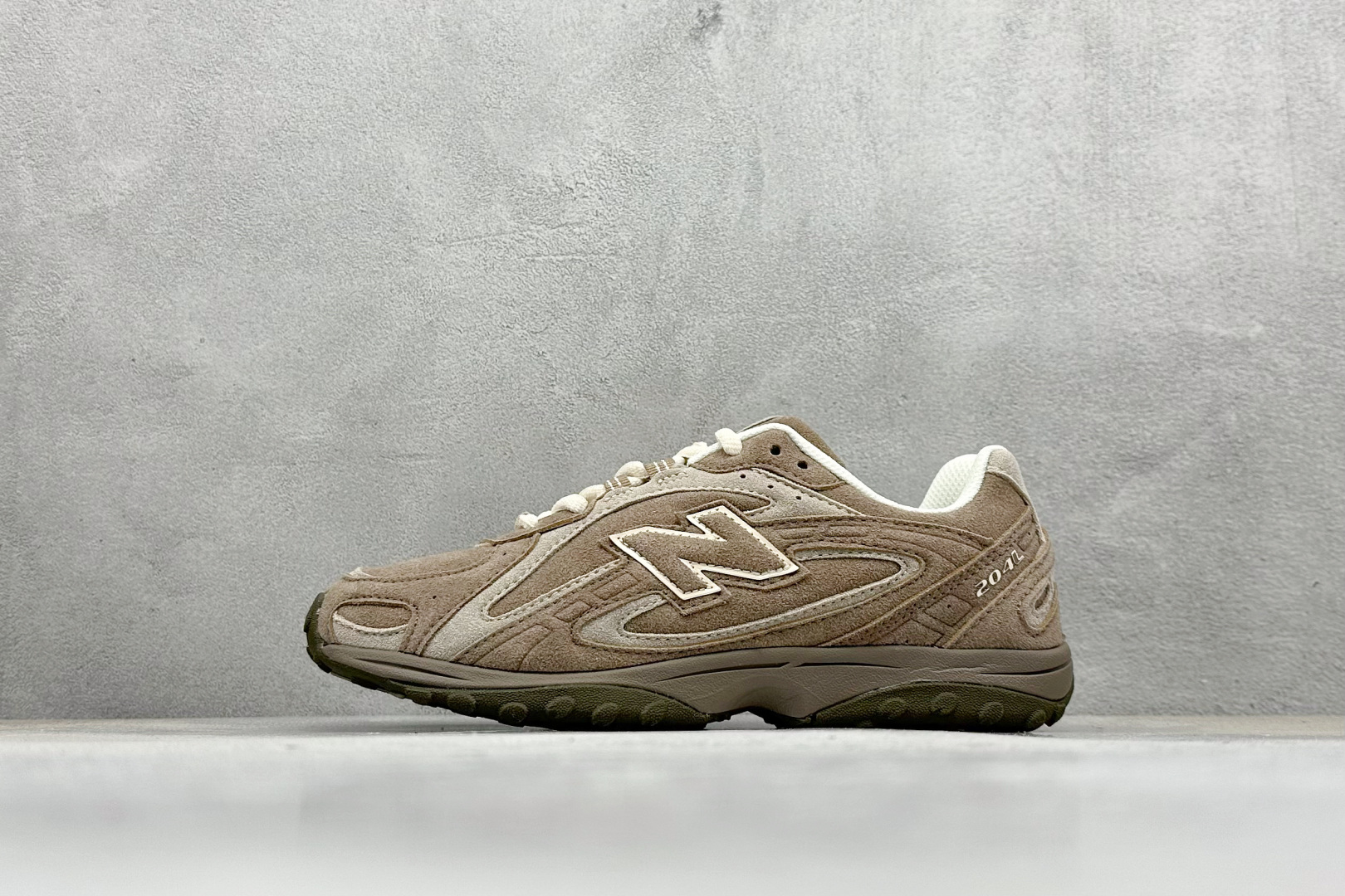 F版New Balance 新百伦204 系列 复古休闲运动百搭老爹跑步鞋 U204LMMA