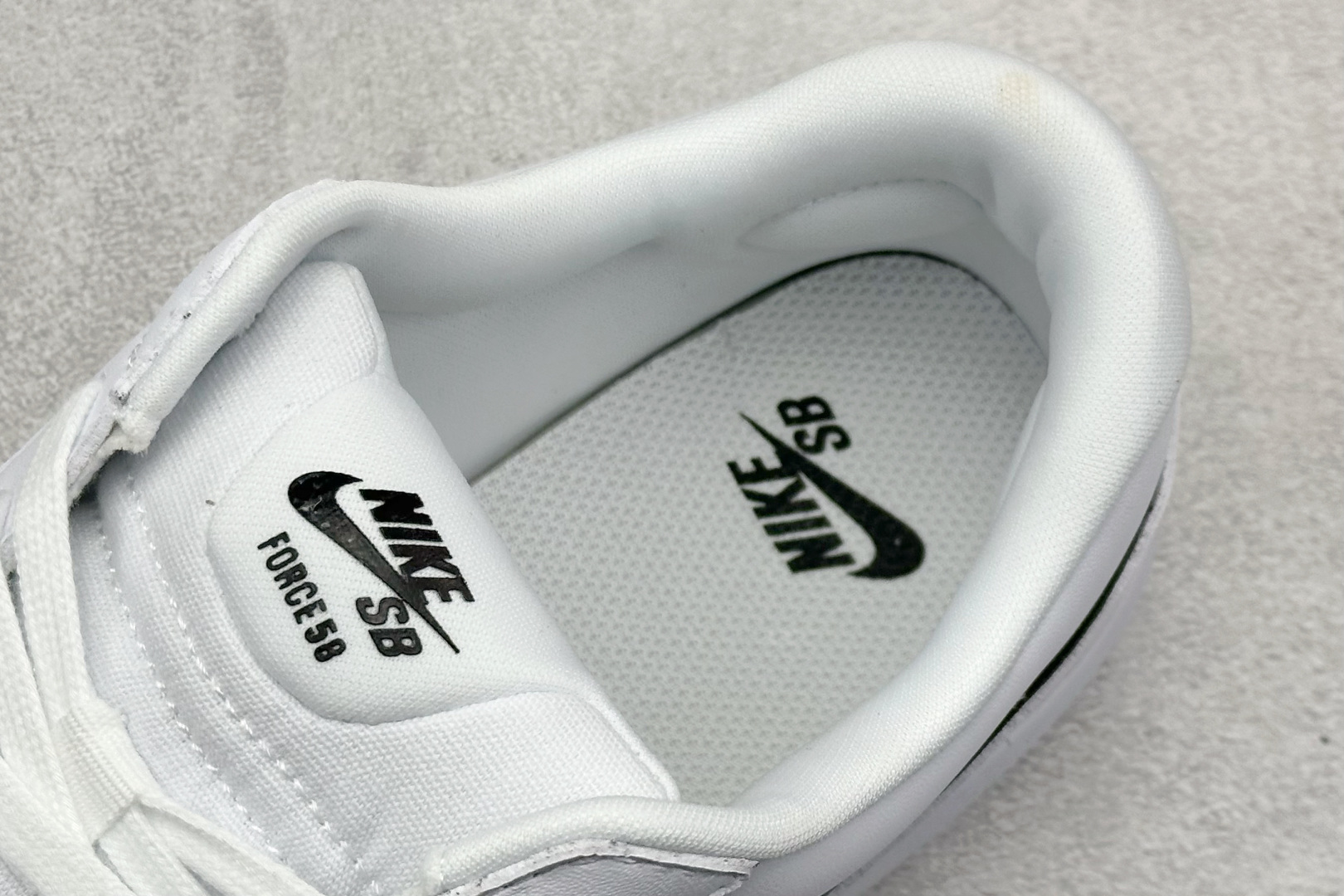 FS版 Nike SB Force 58 硫化杯底 传统篮球风格 Nike SB Force 58 男/女滑板鞋 DH7505-101