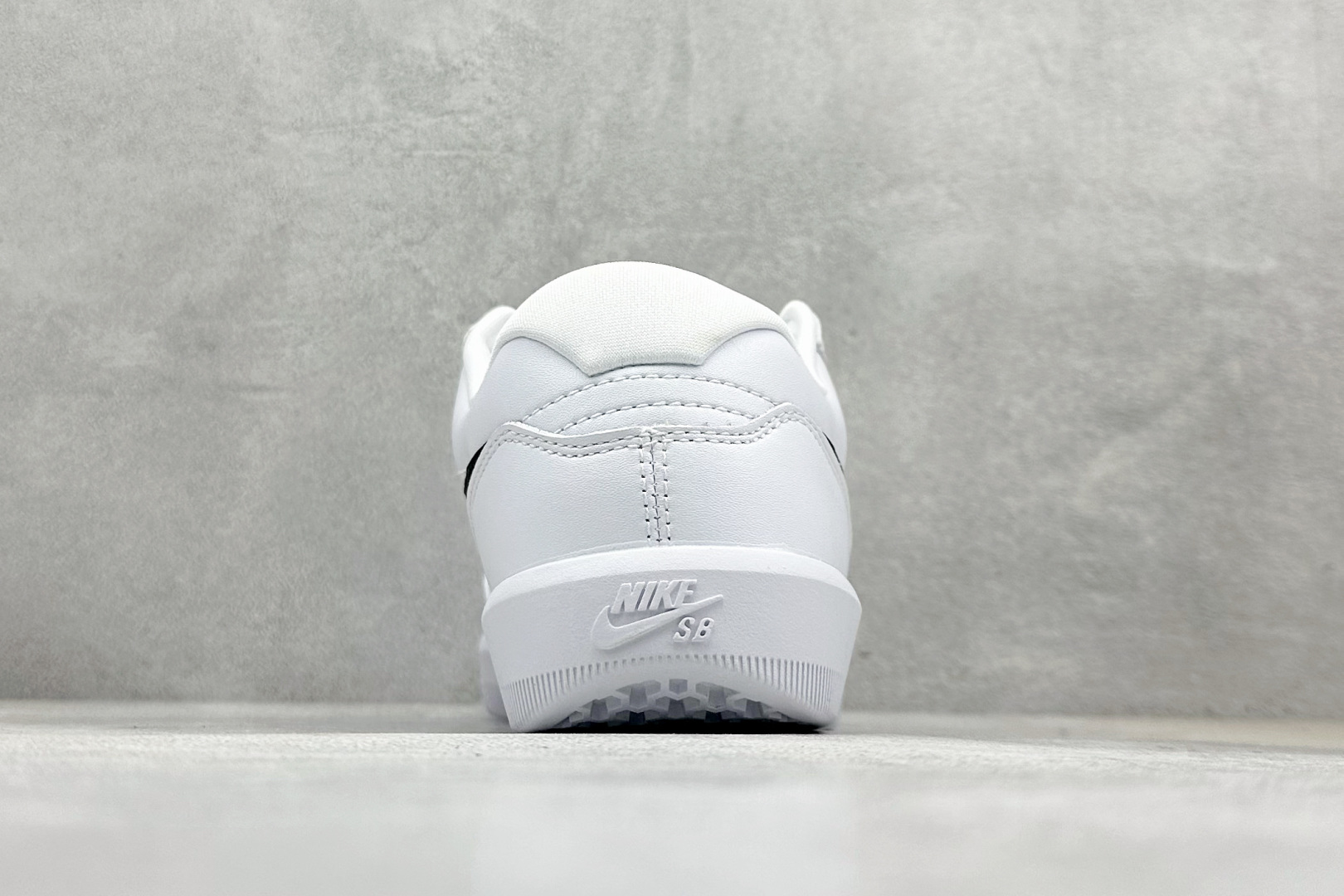 FS版 Nike SB Force 58 硫化杯底 传统篮球风格 Nike SB Force 58 男/女滑板鞋 DH7505-101