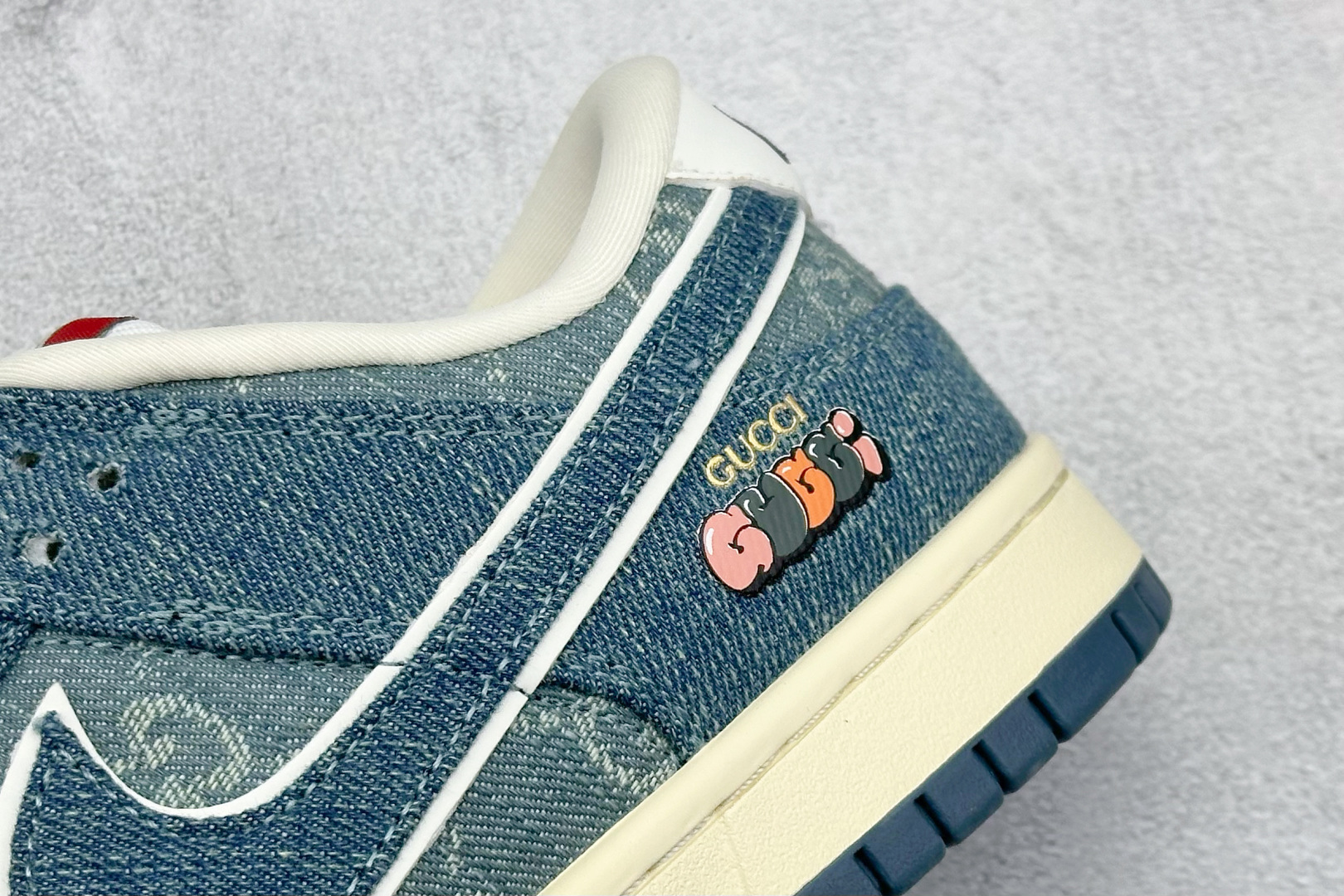 终端放店
SC版Nike SB Dunk Low“古驰联名——青蓝牛仔”  高端定制 低帮休闲板鞋 
