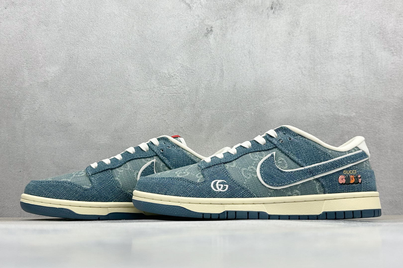  终端放店
SC版Nike SB Dunk Low“古驰联名——青蓝牛仔”  高端定制 低帮休闲板鞋 
