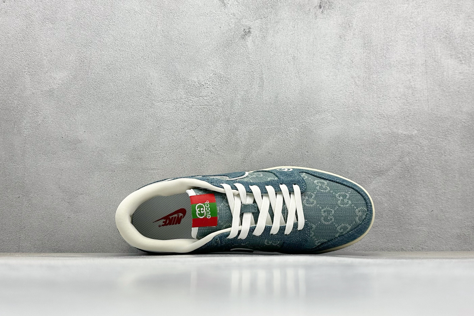  终端放店
SC版Nike SB Dunk Low“古驰联名——青蓝牛仔”  高端定制 低帮休闲板鞋 
