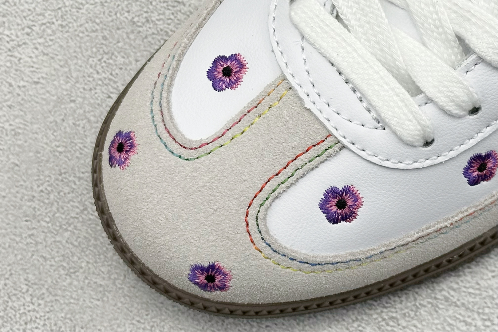 Adidoriginals Samba 灰白小花 IF4390