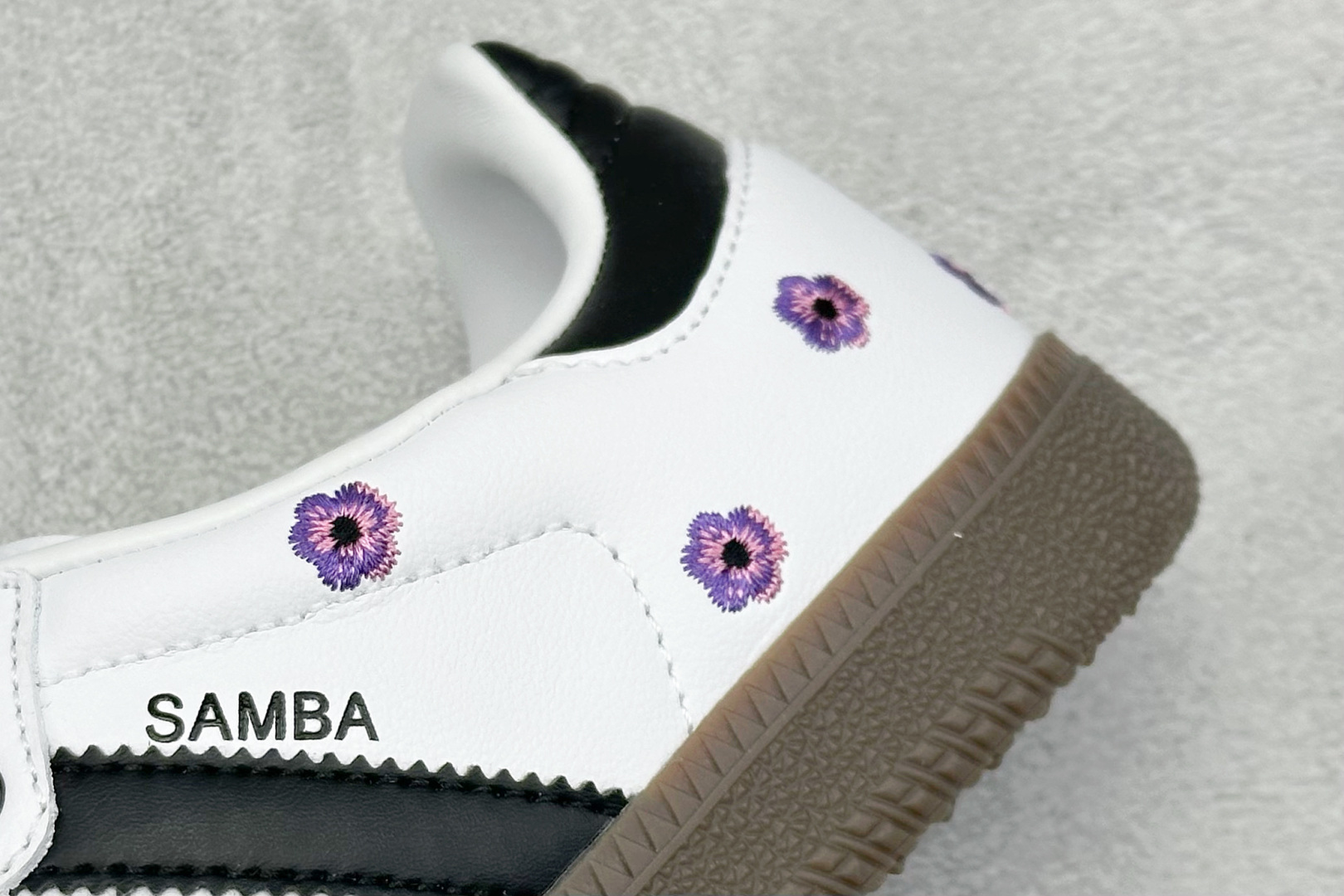 Adidoriginals Samba 灰白小花 IF4390