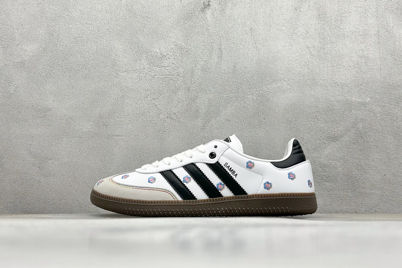Adidoriginals Samba 灰白小花 IF4392