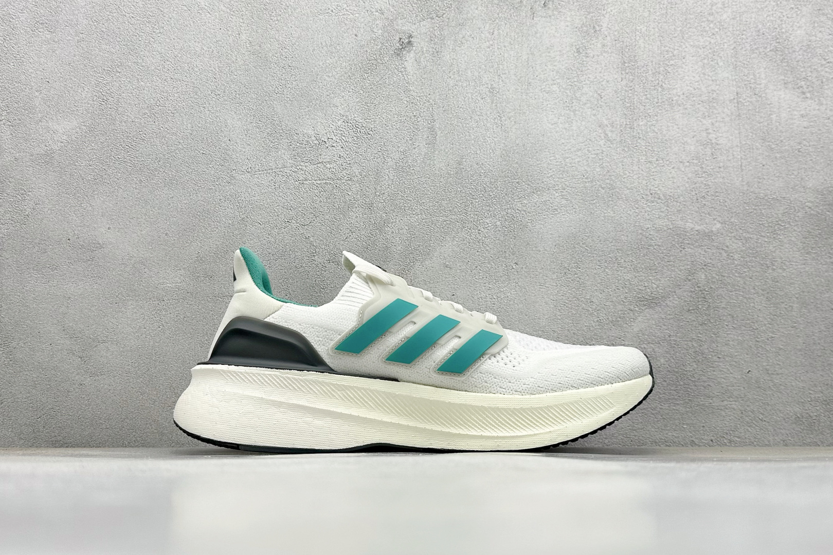  放店私
RS版 AD Ultraboost 5X 阿迪达斯新款休闲爆米花跑步鞋

货号：JQ2903
