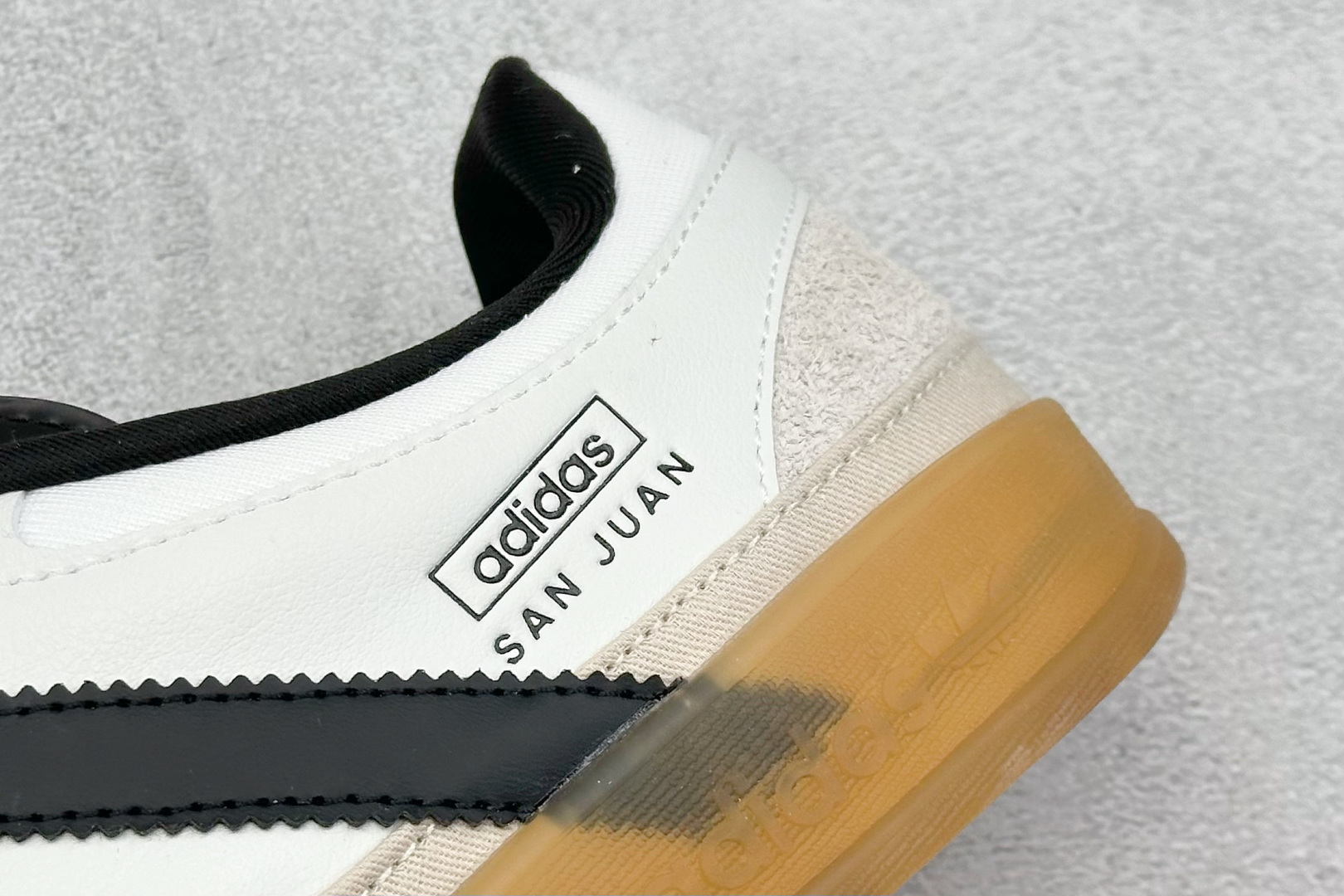 W版Bad Bunny x AD Gazelle Indoor Trainers 联名羚羊内训系列低帮复古百搭休闲运动德训风板鞋 IF9735