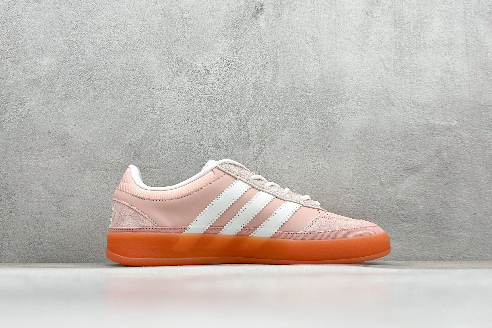W版Bad Bunny x AD Gazelle Indoor Trainers 联名羚羊内训系列低帮复古百搭休闲运动德训风板鞋 JS5052