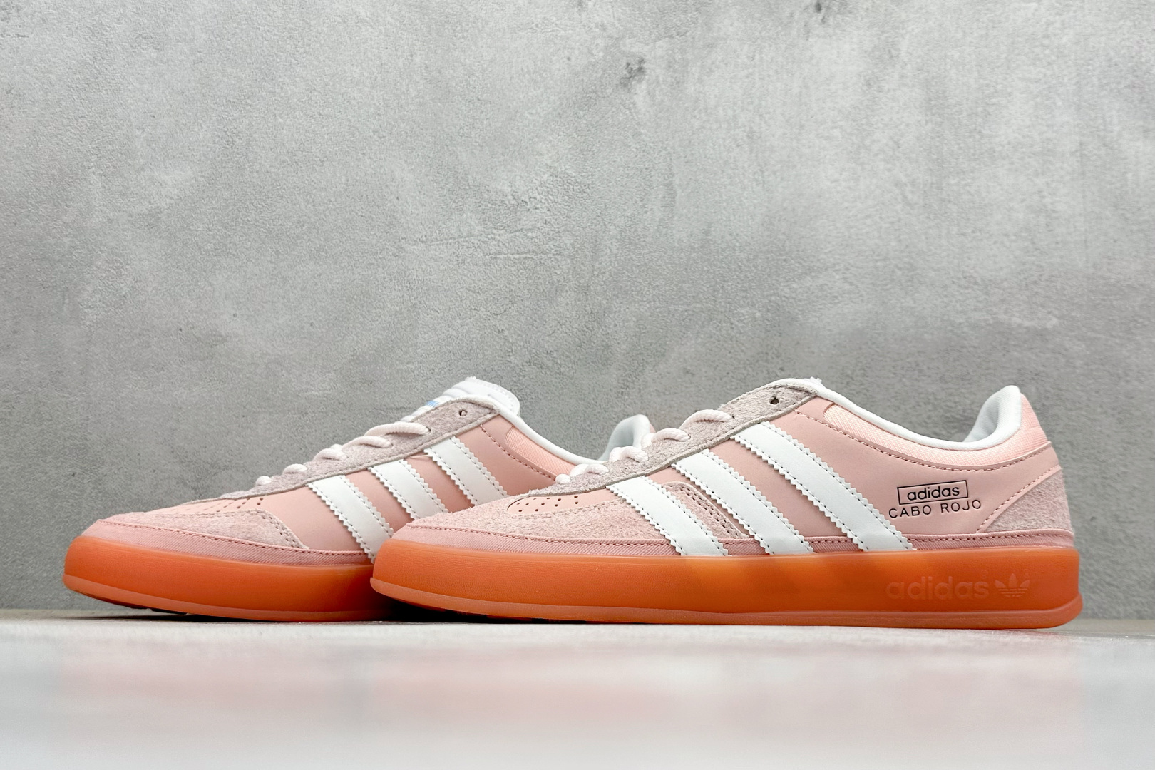 W版Bad Bunny x AD Gazelle Indoor Trainers 联名羚羊内训系列低帮复古百搭休闲运动德训风板鞋 JS5052