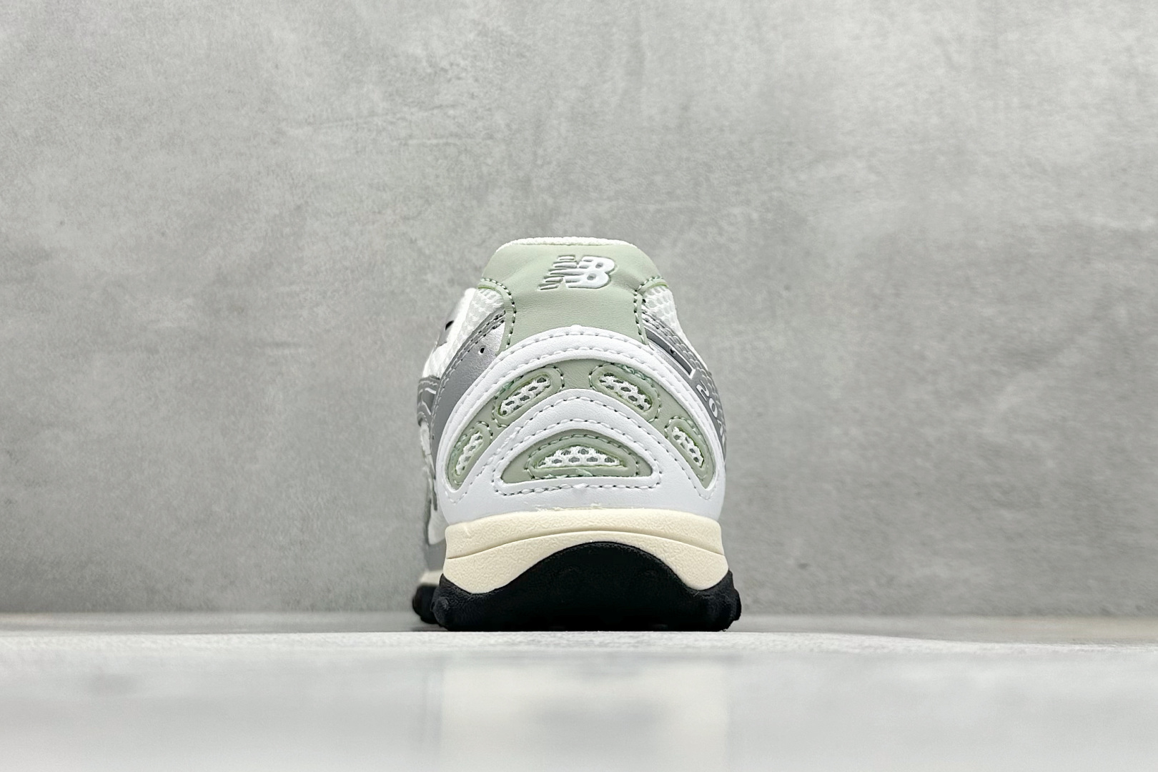 F版New Balance 新百伦204 系列 复古休闲运动百搭老爹跑步鞋 U204LSWB