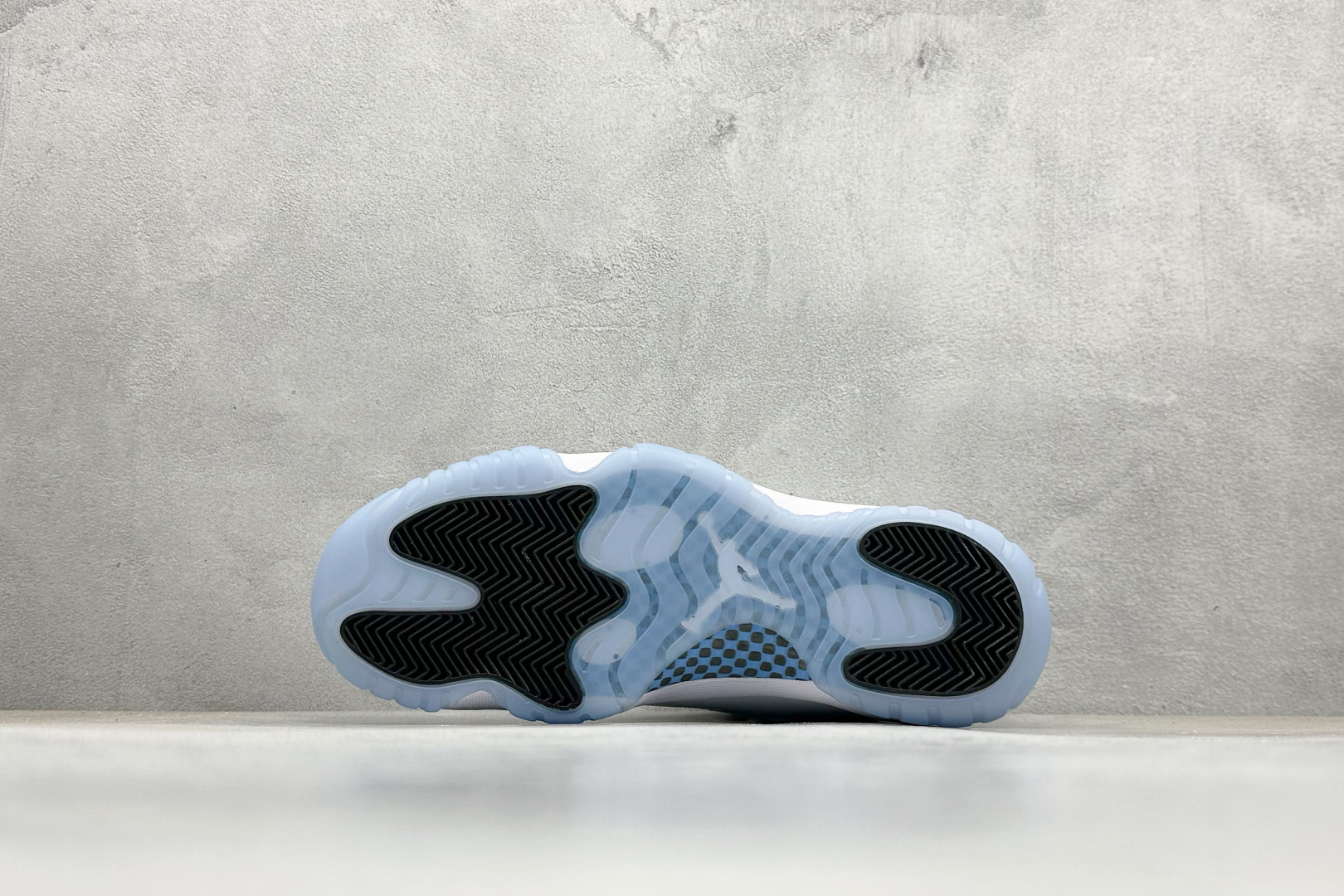  终端放店
F版Air Jordan 11 Retro Rare Air AJ11 乔11 传奇蓝 高帮