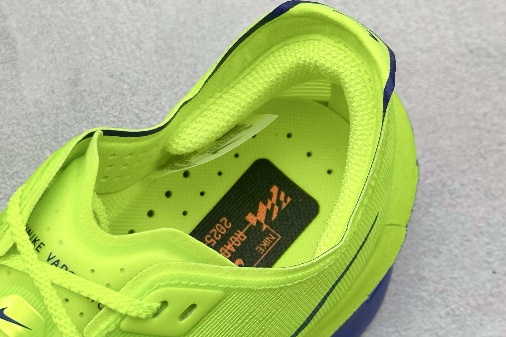 F版Nike ZoomX Vaporfly NEXT% 4 马拉松系列公路竞速超轻缓震跑步鞋 HF6414-007