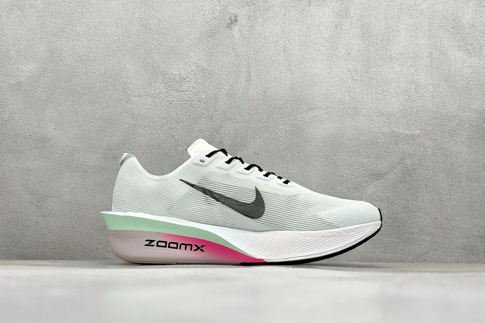 F版Nike ZoomX Vaporfly NEXT% 4 马拉松系列公路竞速超轻缓震跑步鞋 HF6414-101
