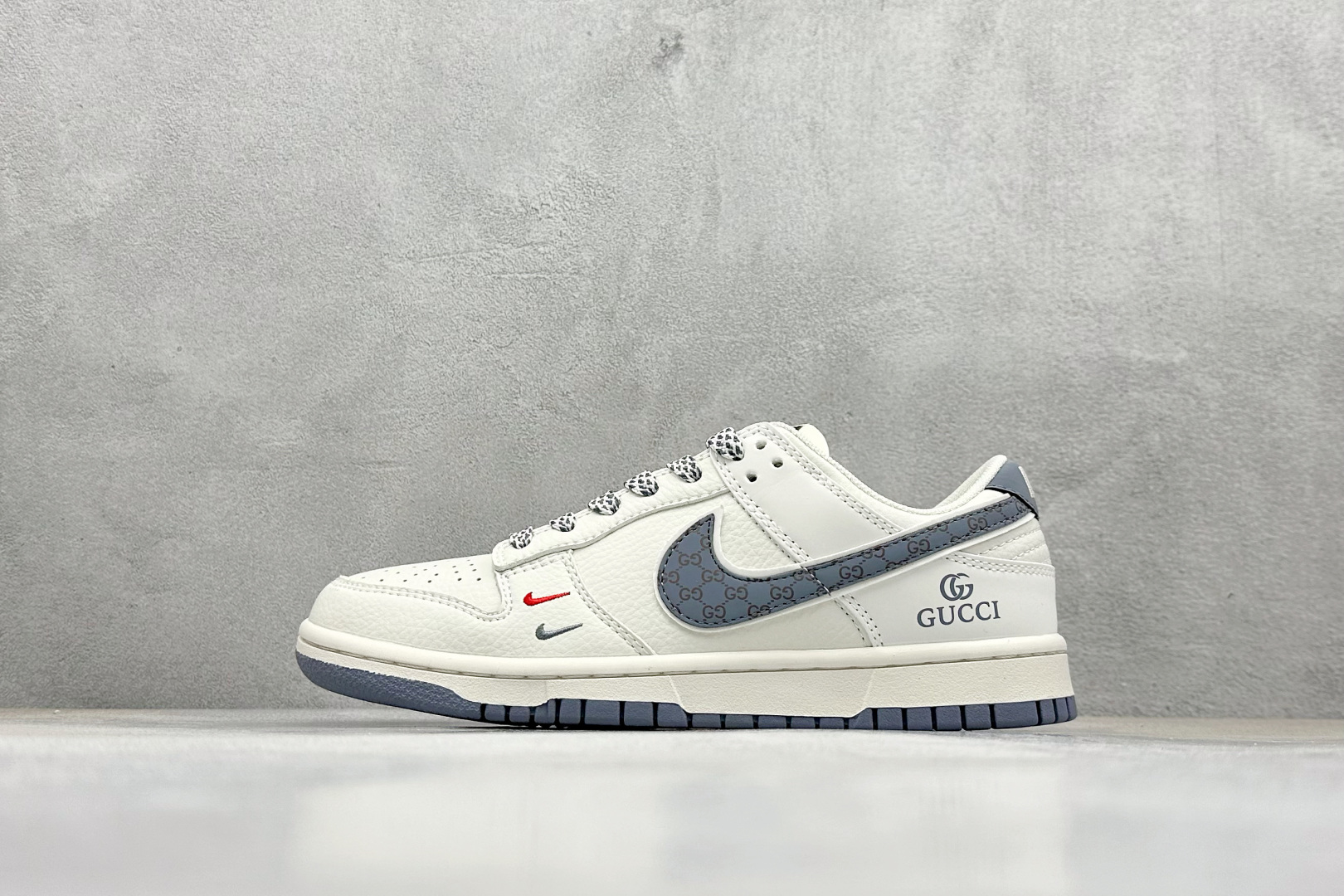 XC版Nike SB Dunk Low 古驰联名 灰花勾 低帮休闲板鞋 CS1688-121