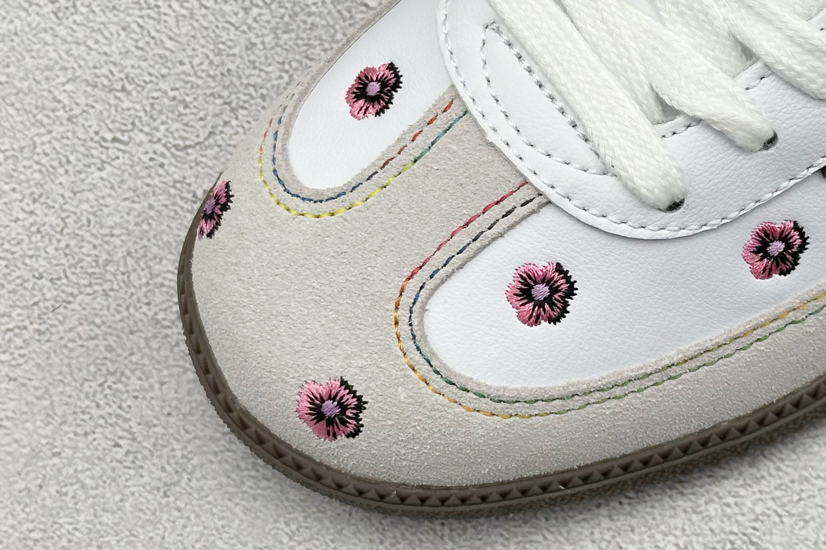 Adidoriginals Samba 灰白小花 IF4389