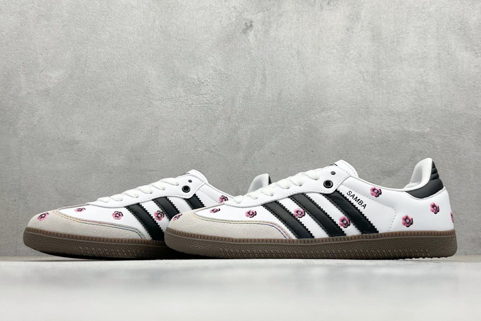 Adidoriginals Samba 灰白小花 IF4389