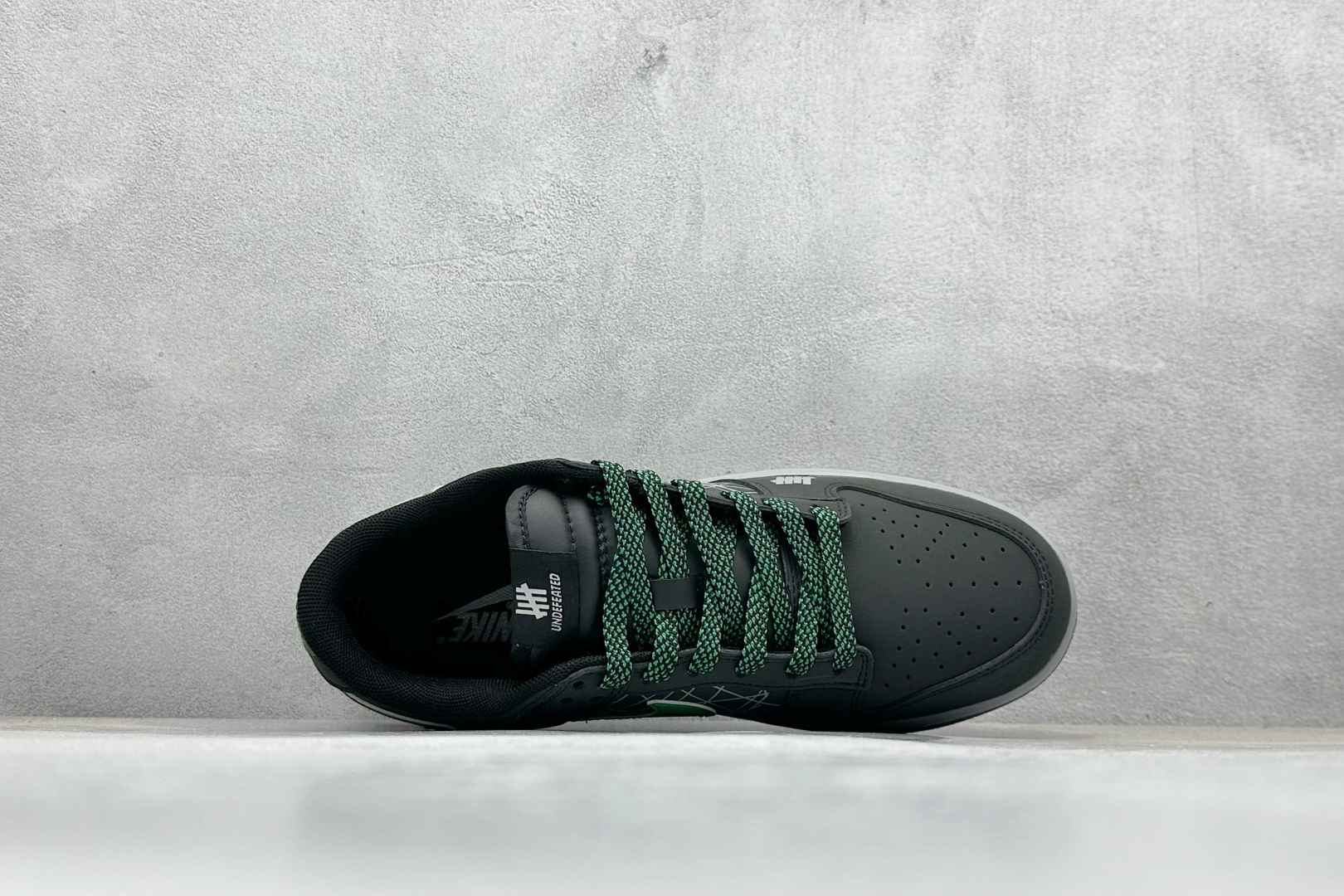 Nike SB Dunk Low UN联名 创意黑绿勾 高端定制 低帮休闲板鞋 QW5836-019