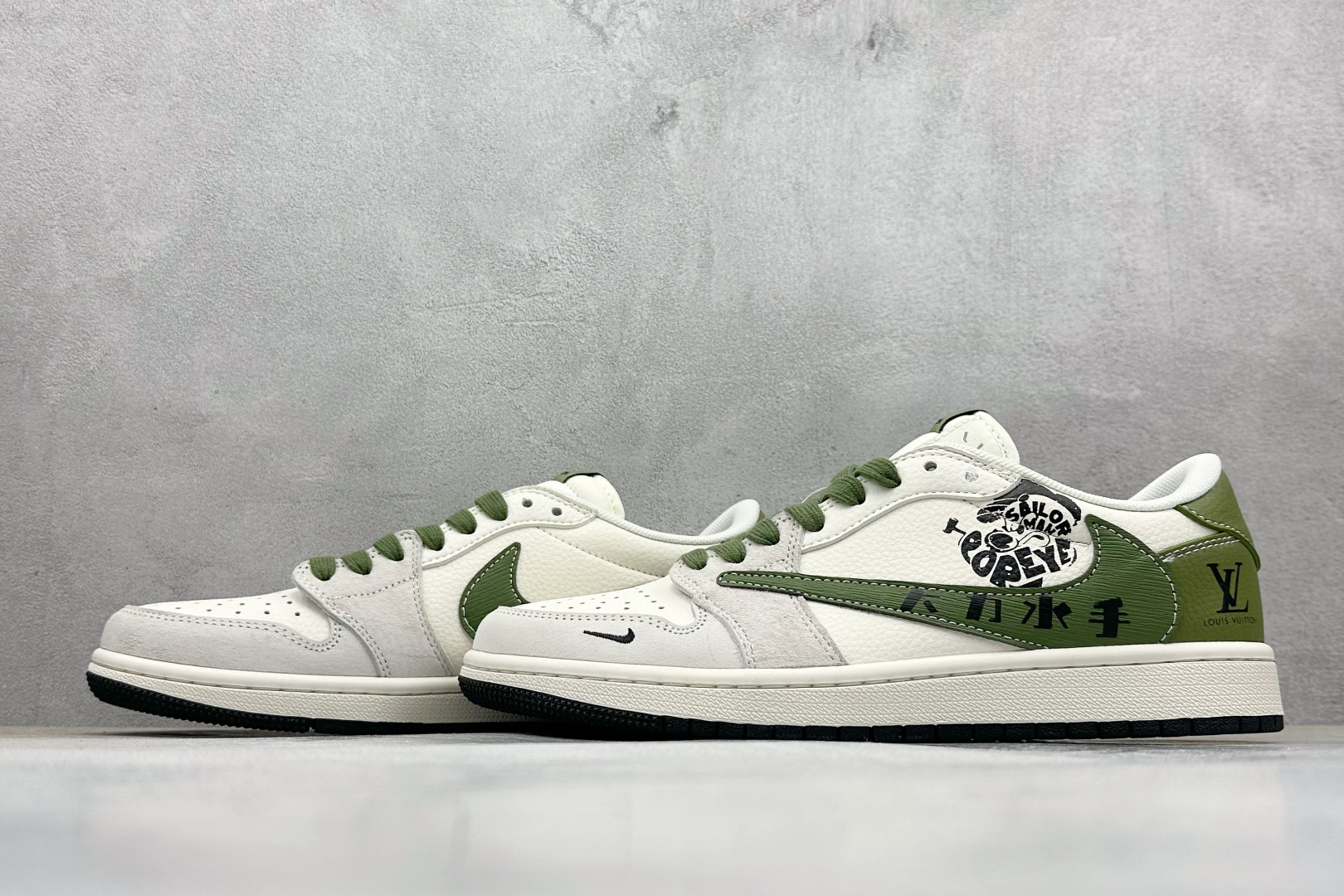 Travis Scott x Nike Air Jordan 1 Low x Louis VuittAir Jordan 1 Low 反转灰白绿小勾倒钩 HS8068-062