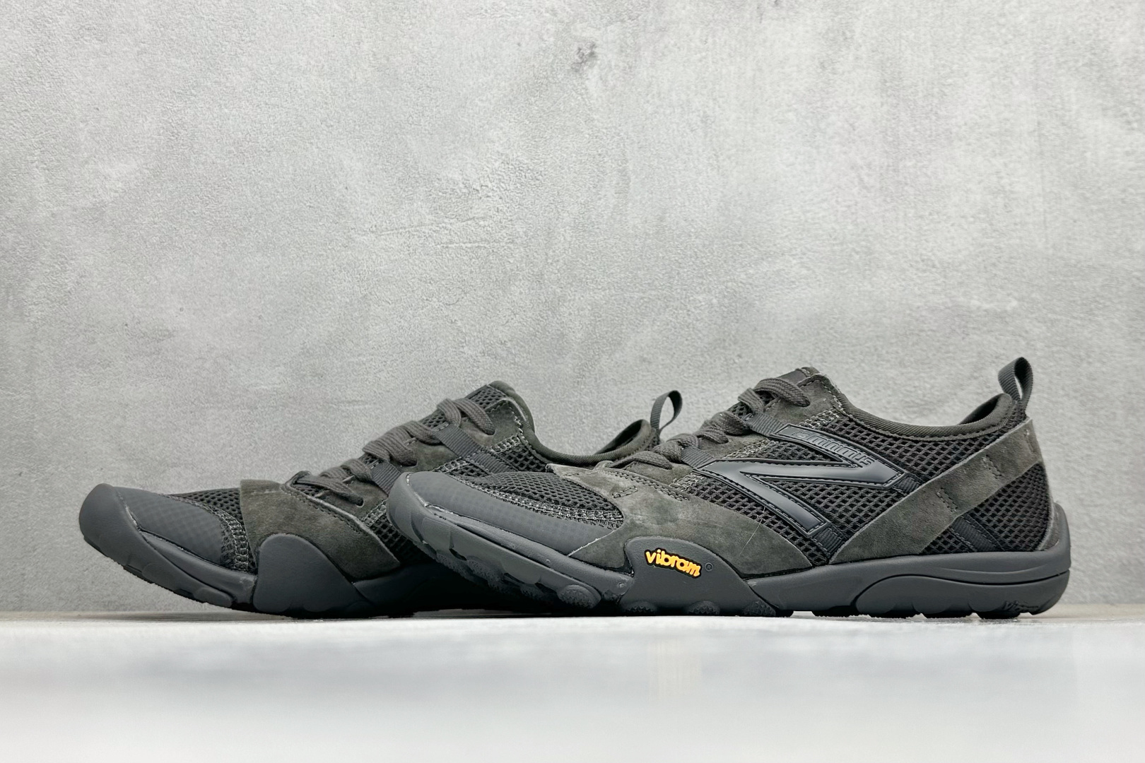 200 XC版New Balance NB MT10O 舒适时尚 减震耐磨 低帮 生活休闲鞋  MT10OAC