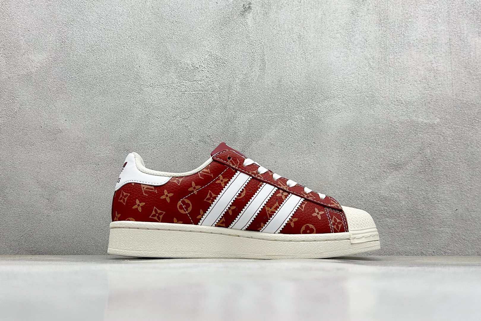 220 AD Originals Superstar x Louis Vuitt红白 DS0021