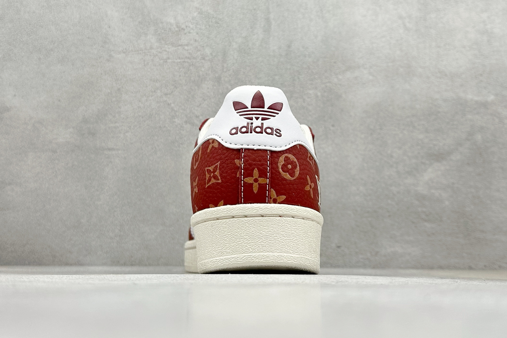 220 AD Originals Superstar x Louis Vuitt红白 DS0021
