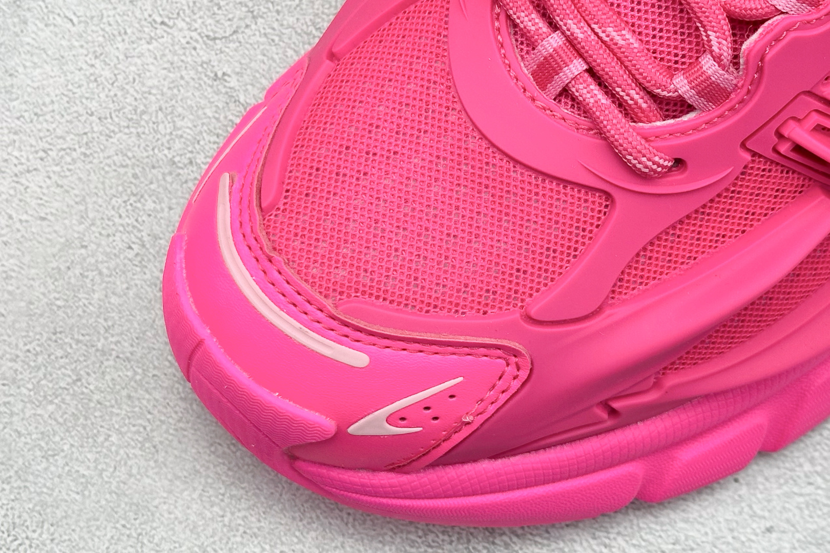 300 AdidOriginals Adistar Jellyfish 阿迪复古舒适防滑减震运动鞋 IG6936