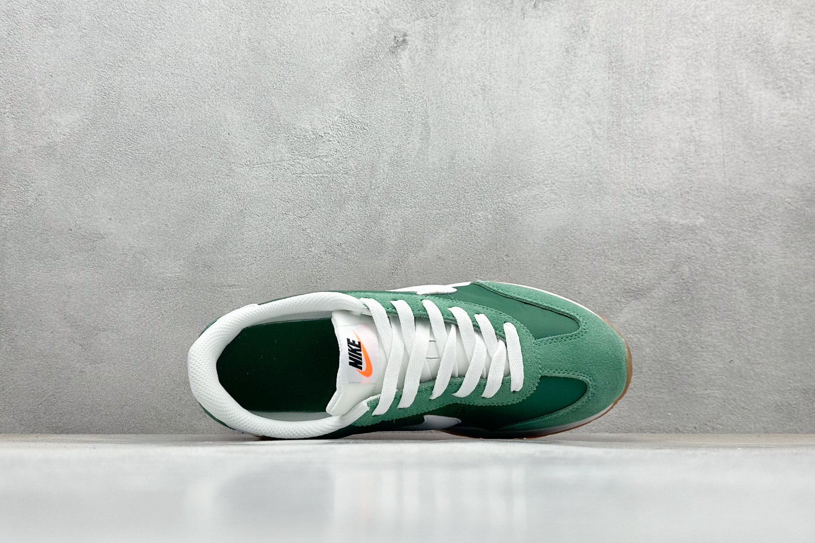 140 GX版Nike Classic Cortez Leather 阿甘跑鞋  HQ2052-300