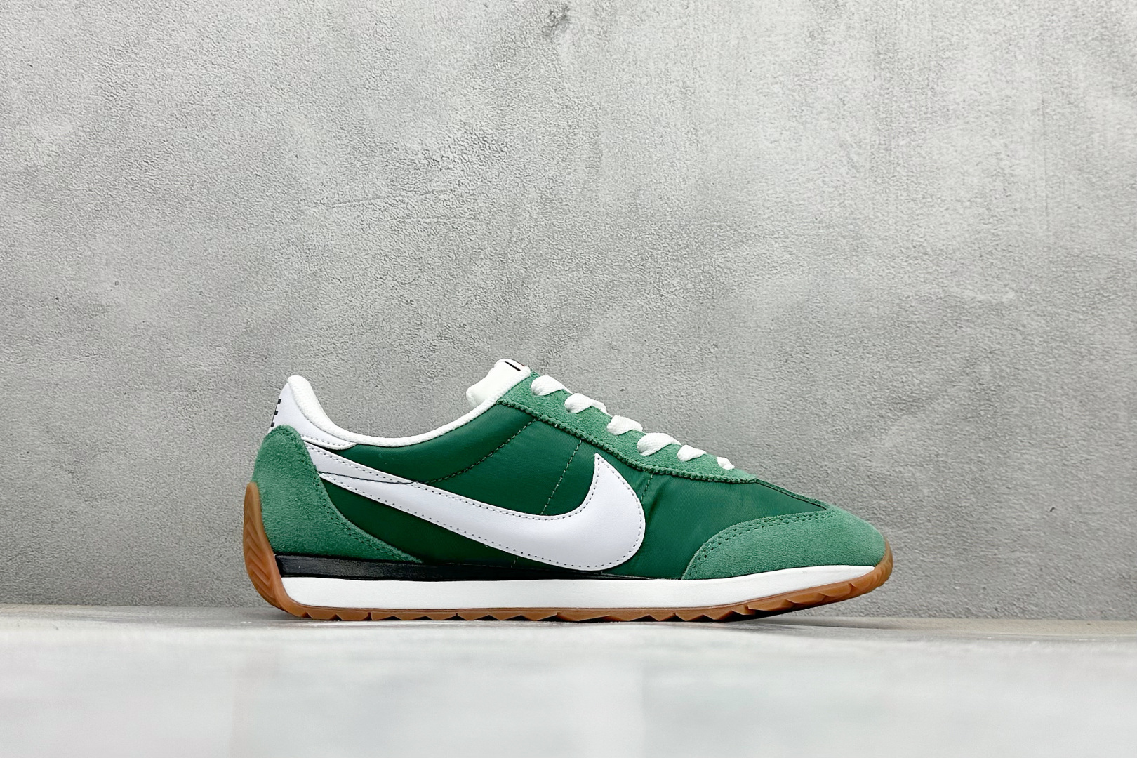 140 GX版Nike Classic Cortez Leather 阿甘跑鞋  HQ2052-300