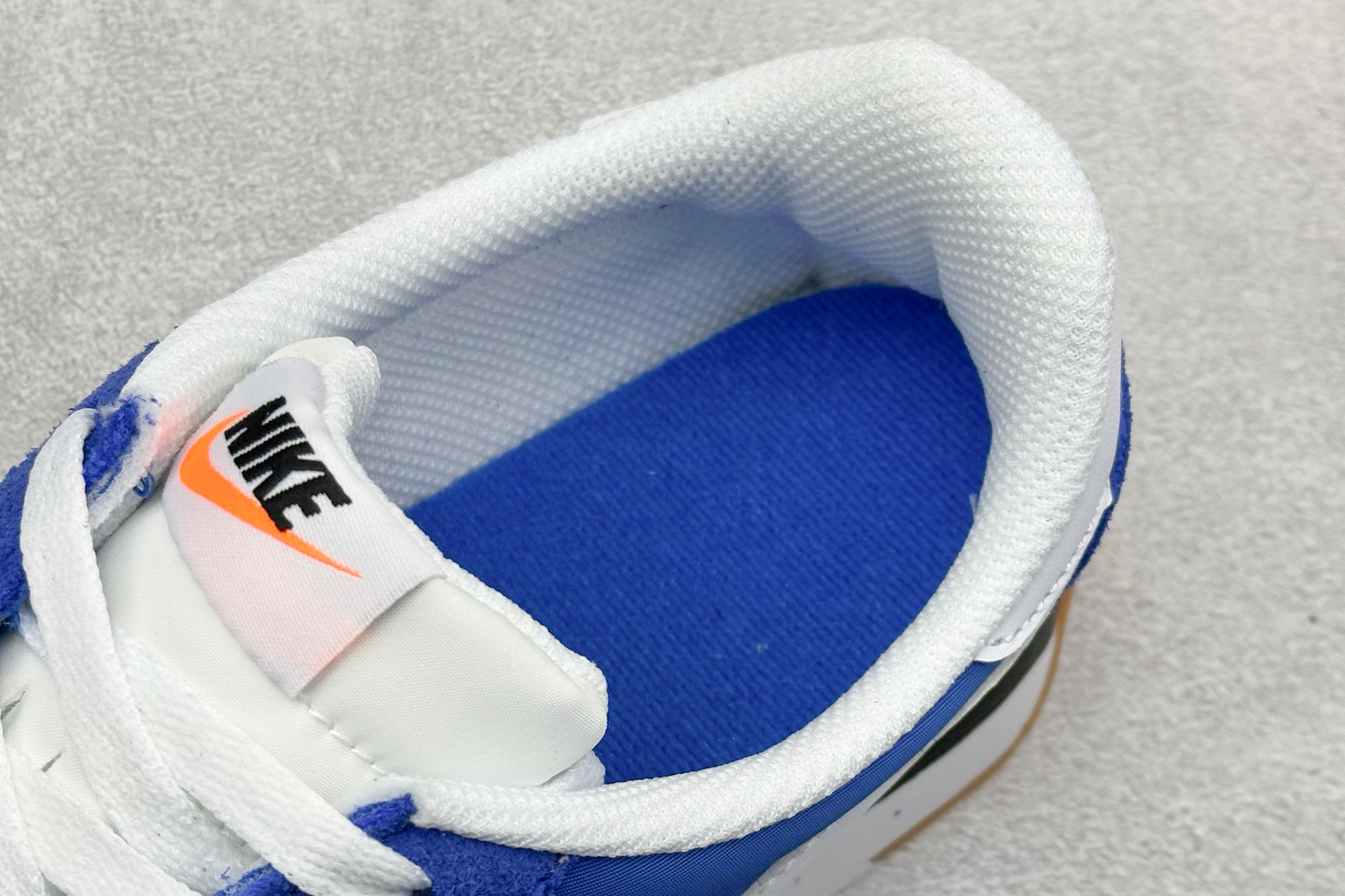 140 GX版Nike Classic Cortez Leather 阿甘跑鞋  HM4771-401