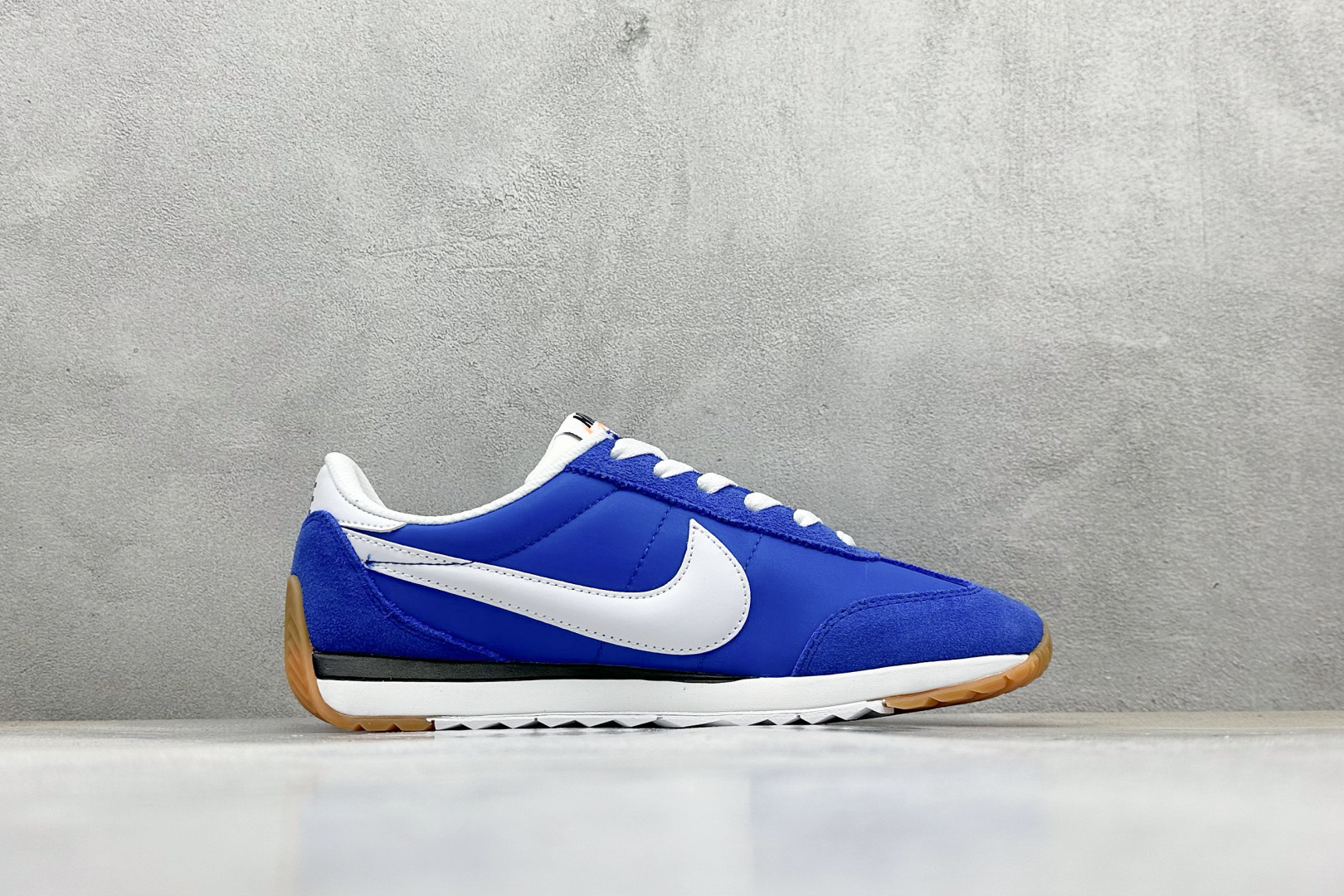 140 GX版Nike Classic Cortez Leather 阿甘跑鞋  HM4771-401